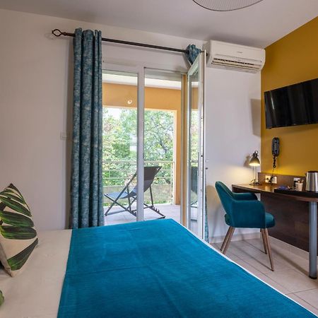 The Originals City, Hotel Cote Sud, Marseille Est Allauch Exterior foto
