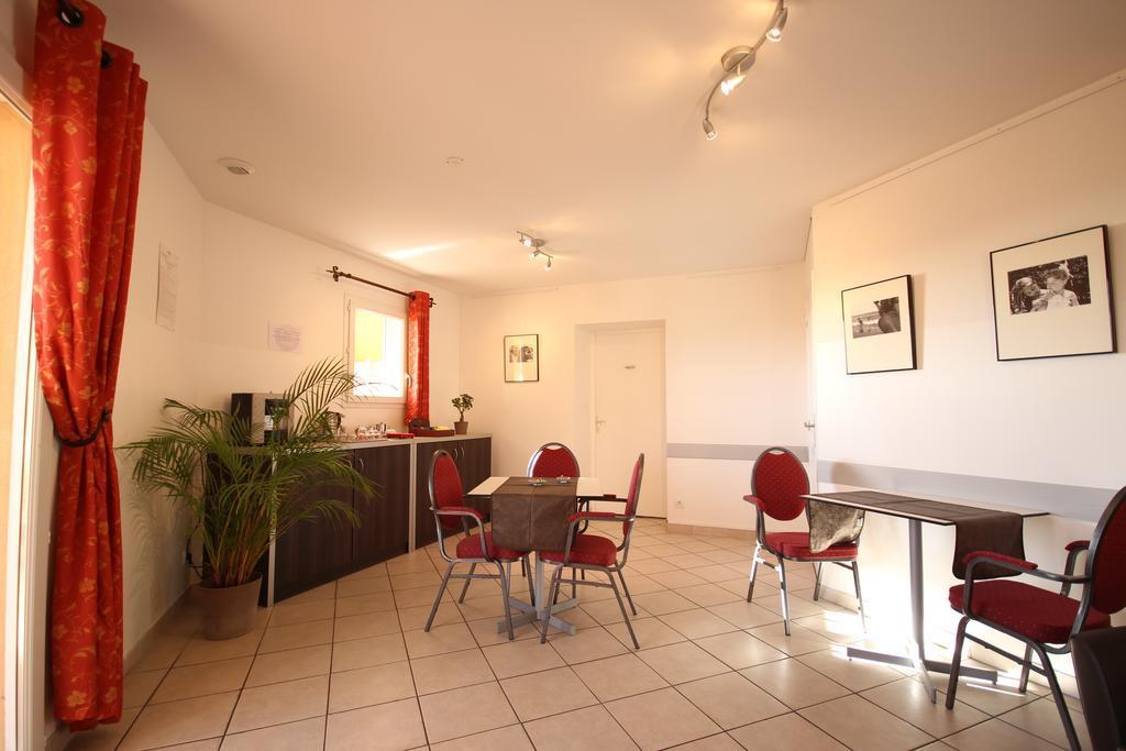 The Originals City, Hotel Cote Sud, Marseille Est Allauch Exterior foto