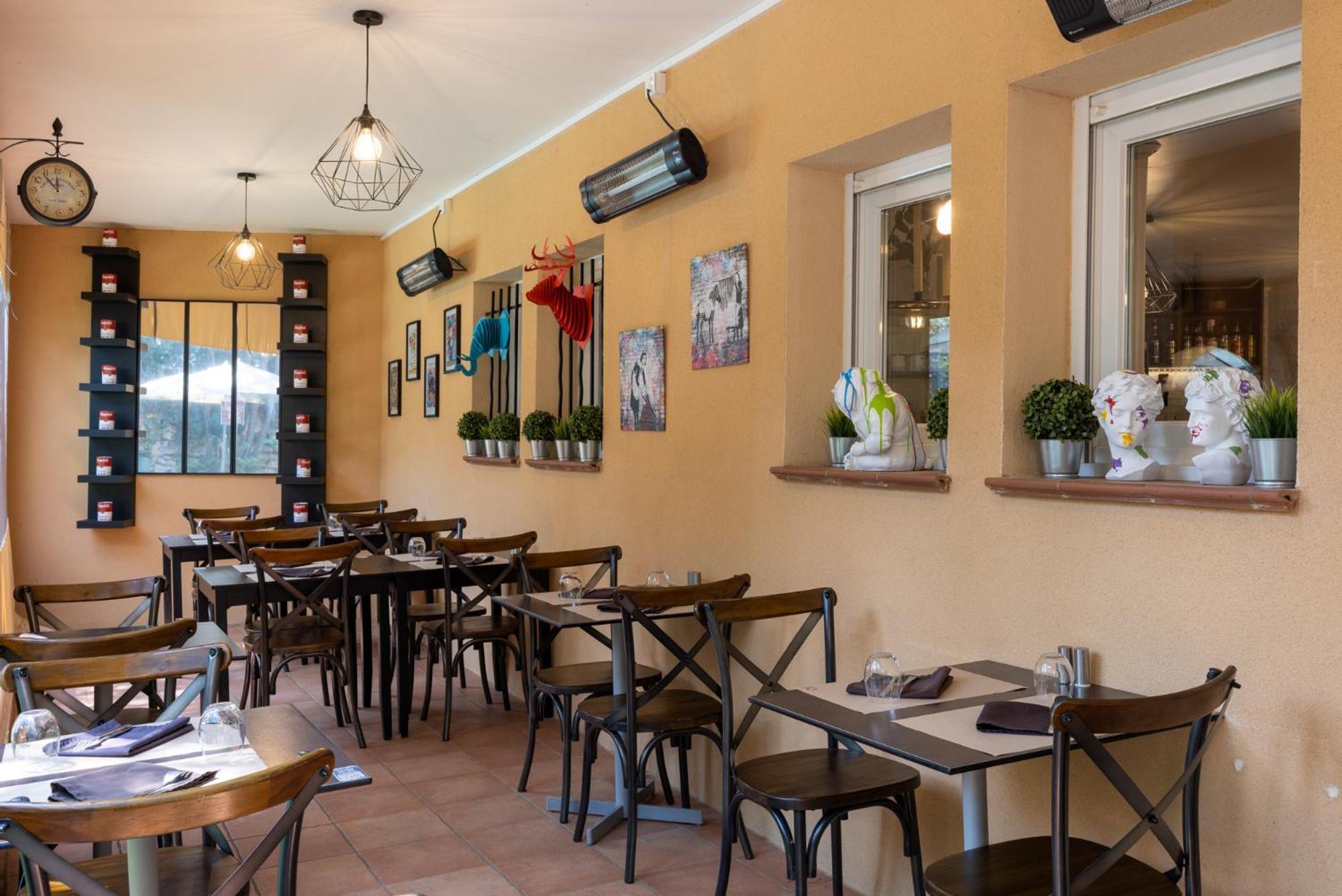 The Originals City, Hotel Cote Sud, Marseille Est Allauch Exterior foto