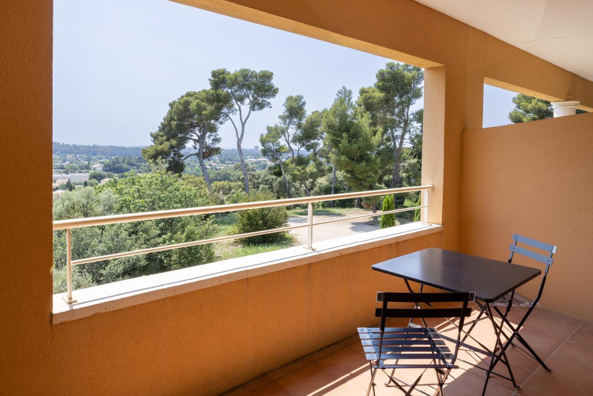 The Originals City, Hotel Cote Sud, Marseille Est Allauch Exterior foto