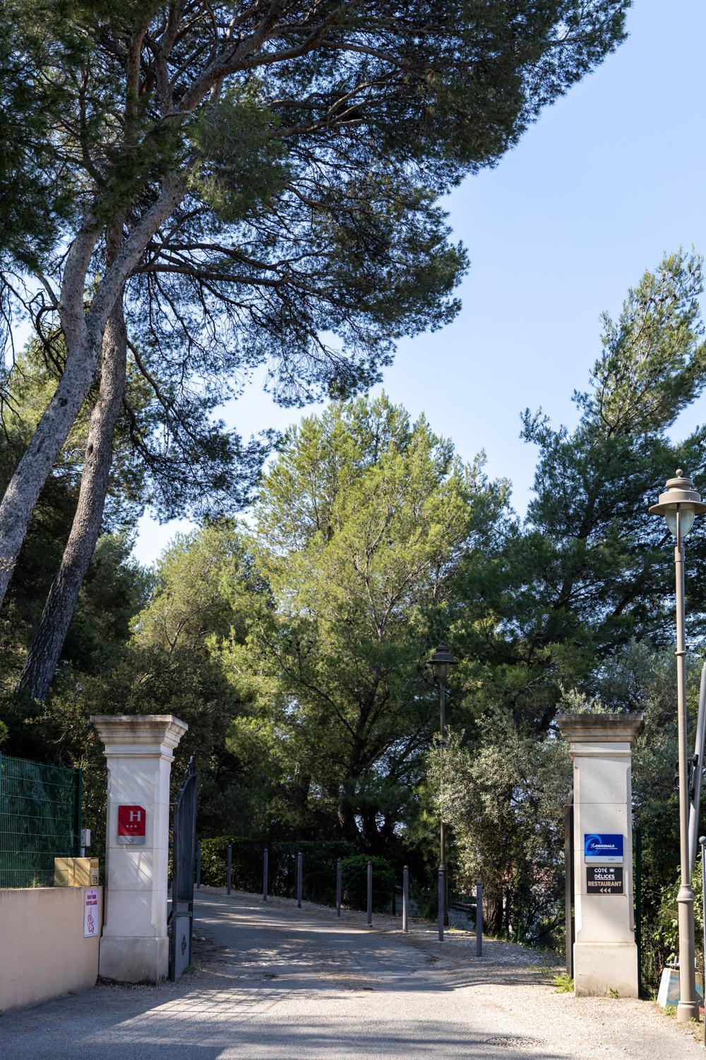 The Originals City, Hotel Cote Sud, Marseille Est Allauch Exterior foto