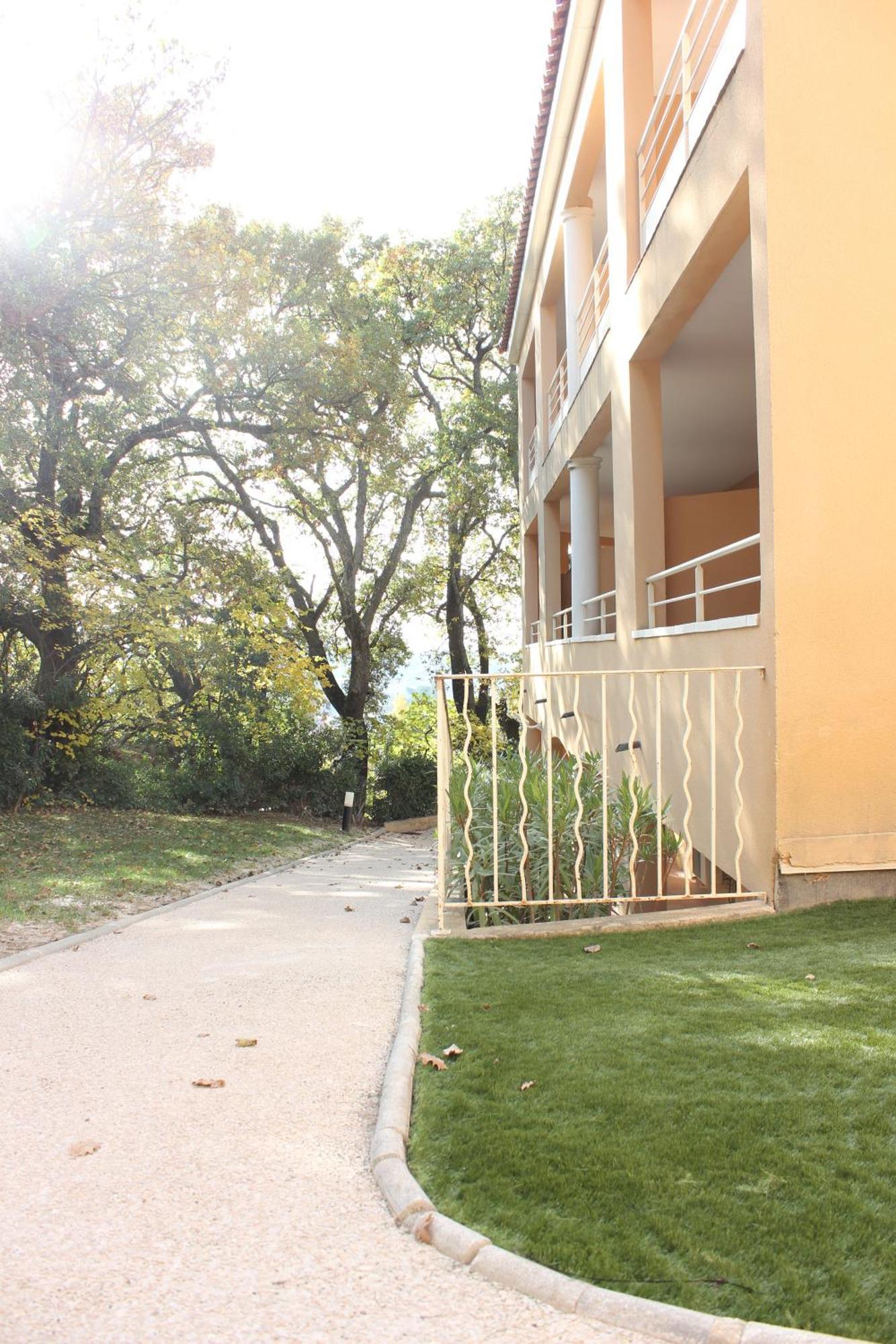 The Originals City, Hotel Cote Sud, Marseille Est Allauch Exterior foto