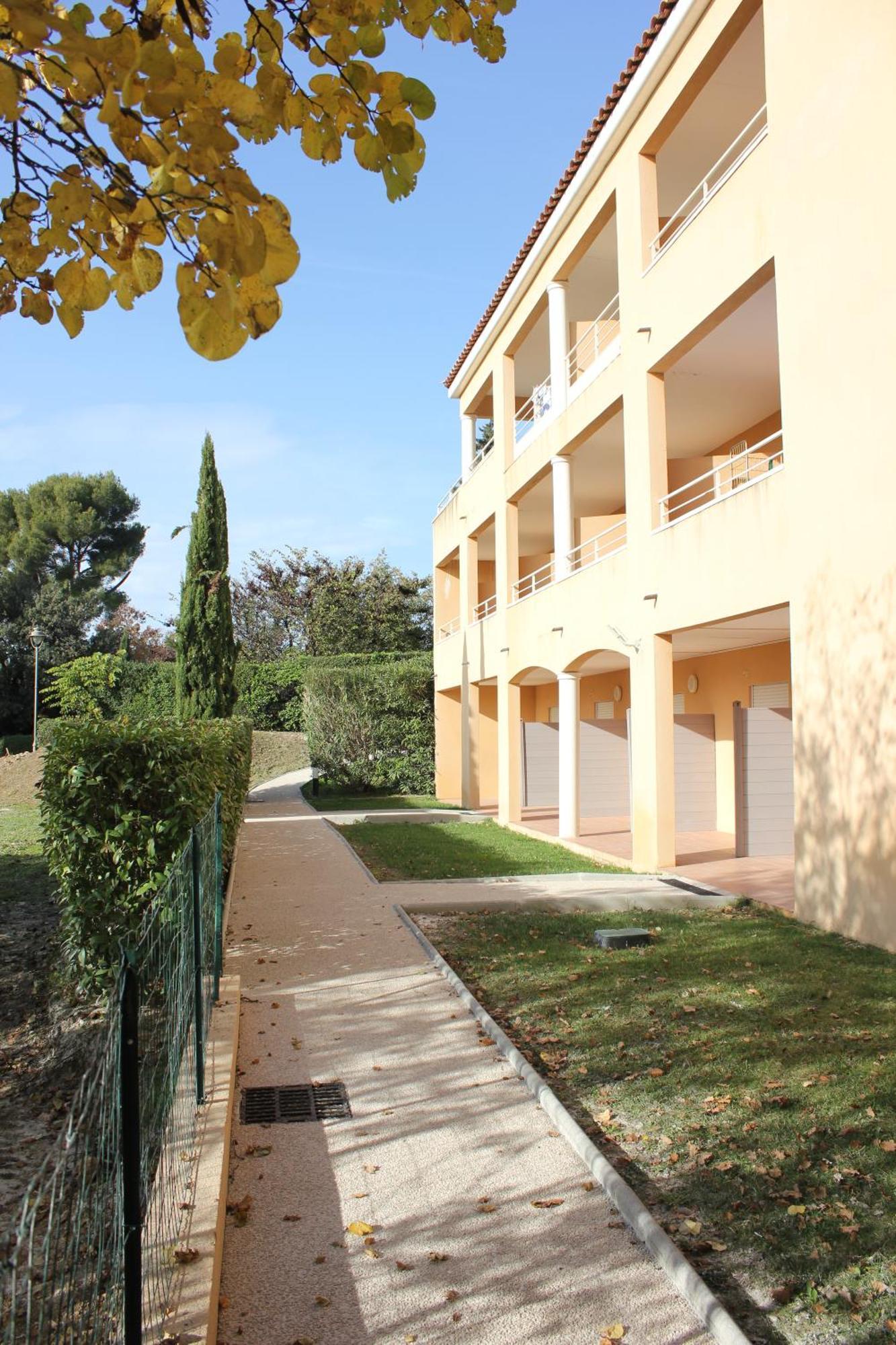 The Originals City, Hotel Cote Sud, Marseille Est Allauch Exterior foto